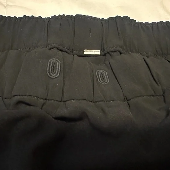 Lululemon on the fly skirt black 10 - Picture 2 of 4
